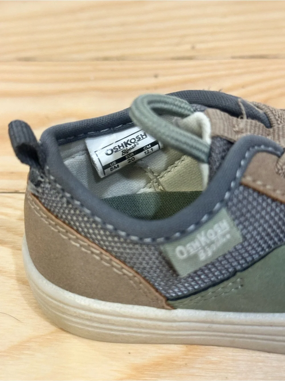 OshKosh B'gosh Brown & Olive Kids Sneaker Sneakers